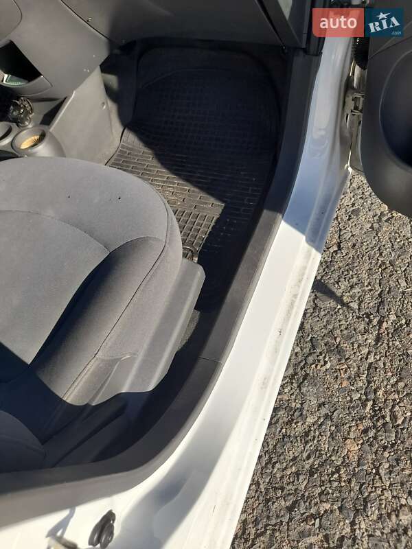 Хэтчбек Chevrolet Spark 2011 в Броварах фото 22 Хэтчбек Chevrolet Spark 2011 в Броварах