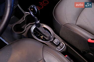 Хетчбек Chevrolet Spark 2015 в 