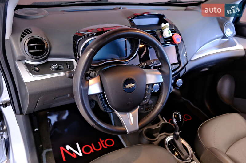 Хэтчбек Chevrolet Spark 2015 в Одессе