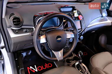 Хетчбек Chevrolet Spark 2015 в 