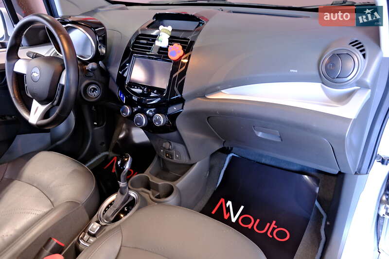 Хэтчбек Chevrolet Spark 2015 в Одессе