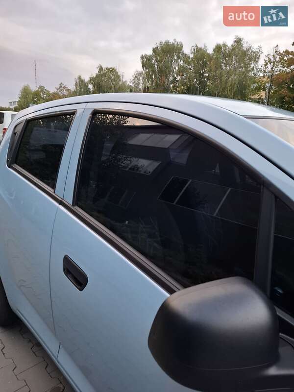 Хетчбек Chevrolet Spark 2015 в Білій Церкві