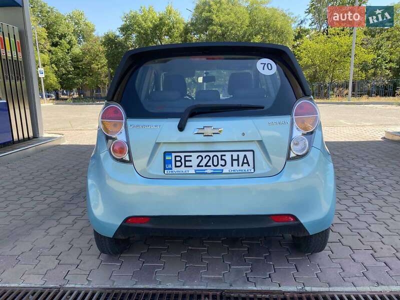 Хэтчбек Chevrolet Spark 2010 в Николаеве