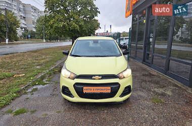Хэтчбек Chevrolet Spark 2017 в 