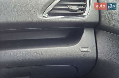 Хэтчбек Chevrolet Spark 2017 в 