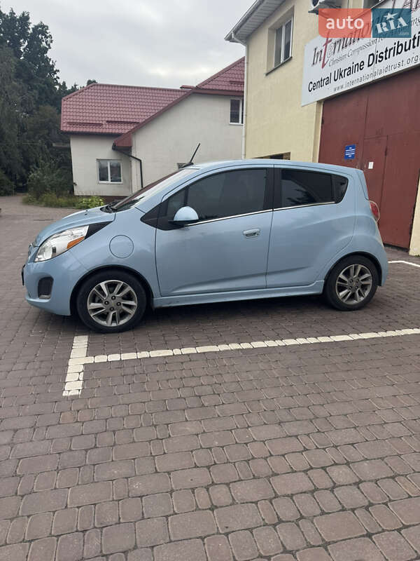 Хэтчбек Chevrolet Spark 2014 в Киеве фото 7 Хэтчбек Chevrolet Spark 2014 в Киеве