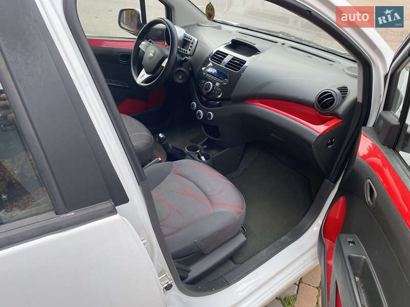 Хэтчбек Chevrolet Spark 2010 в Киеве фото 5 Хэтчбек Chevrolet Spark 2010 в Киеве