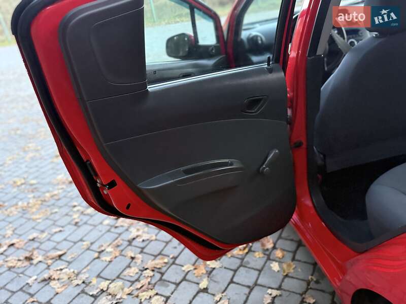 Хетчбек Chevrolet Spark 2011 в Львові фото 48 Хетчбек Chevrolet Spark 2011 в Львові