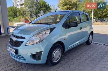 Хетчбек Chevrolet Spark 2010 в Миколаєві