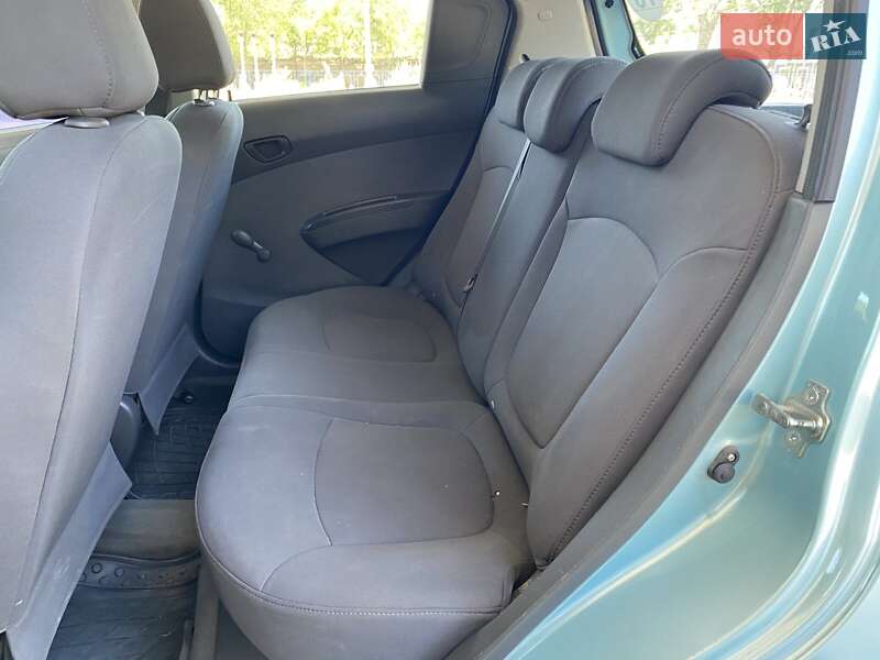 Хетчбек Chevrolet Spark 2010 в Миколаєві
