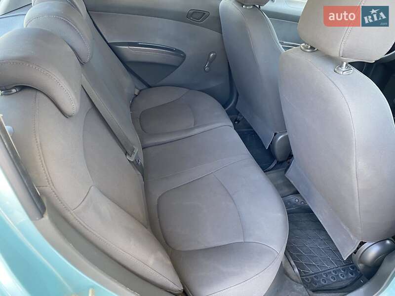 Хетчбек Chevrolet Spark 2010 в Миколаєві