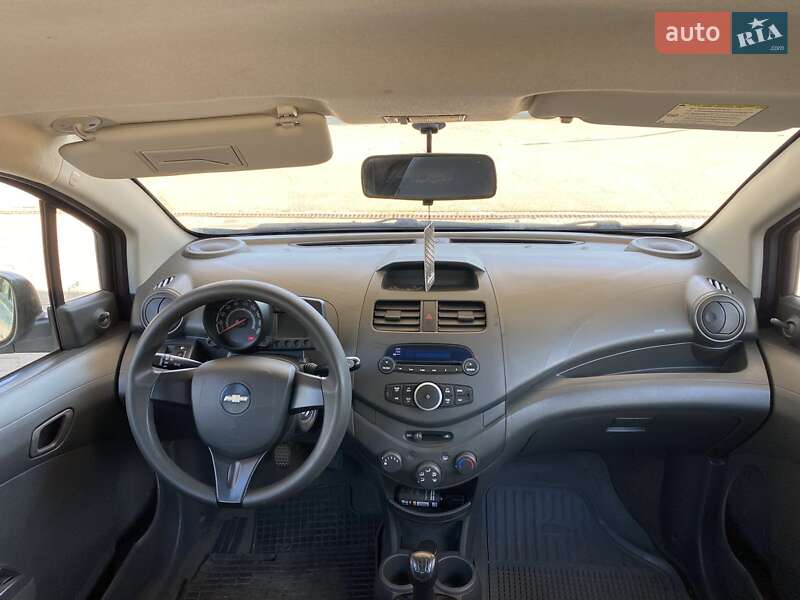 Хетчбек Chevrolet Spark 2010 в Миколаєві