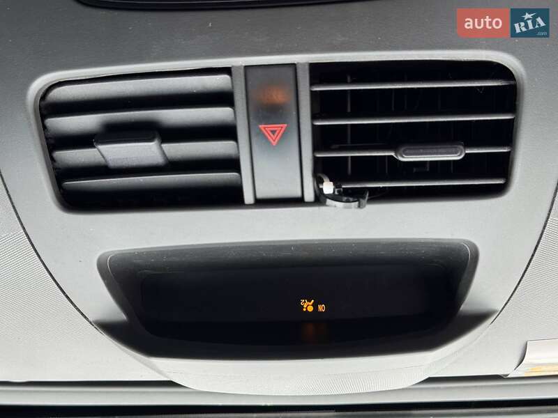 Хетчбек Chevrolet Spark 2013 в Рівному