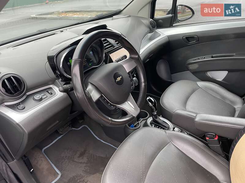Хэтчбек Chevrolet Spark 2016 в Чернигове фото 12 Хэтчбек Chevrolet Spark 2016 в Чернигове