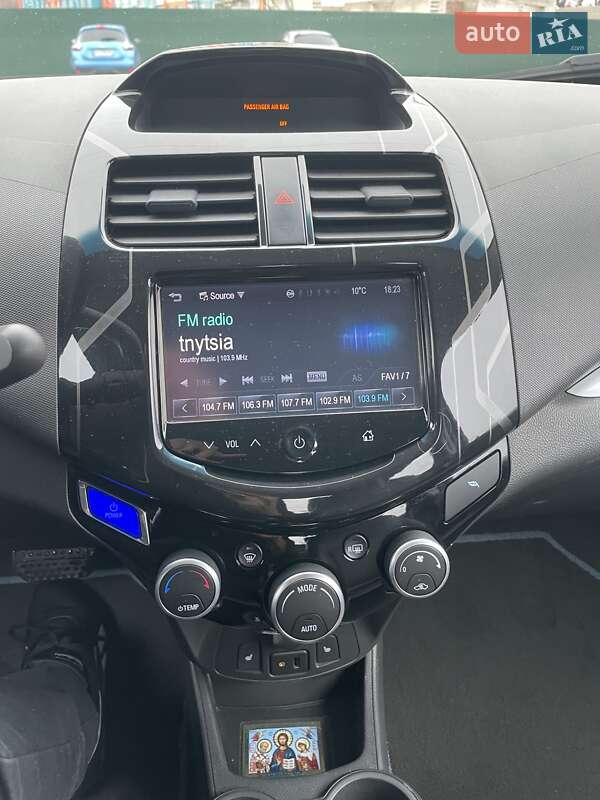 Хэтчбек Chevrolet Spark 2016 в Чернигове фото 14 Хэтчбек Chevrolet Spark 2016 в Чернигове