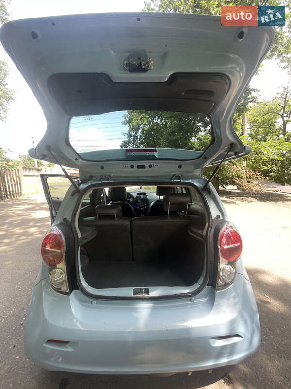 Хэтчбек Chevrolet Spark 2013 в Одессе