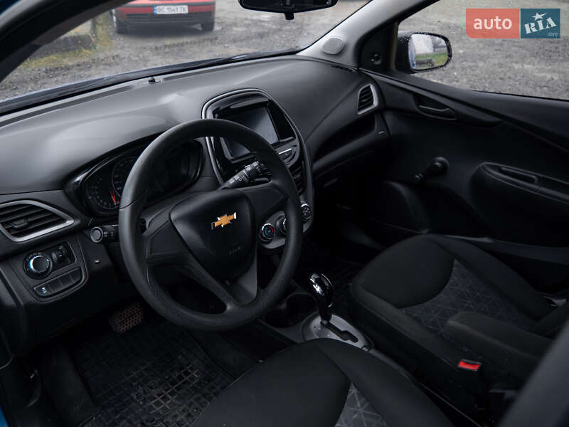 Хэтчбек Chevrolet Spark 2019 в Львове
