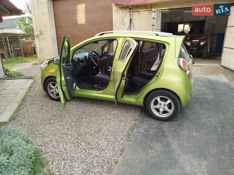 Хэтчбек Chevrolet Spark 2010 в Стрые фото 6 Хэтчбек Chevrolet Spark 2010 в Стрые