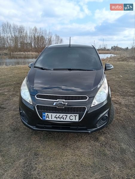 Хэтчбек Chevrolet Spark 2013 в Погребах