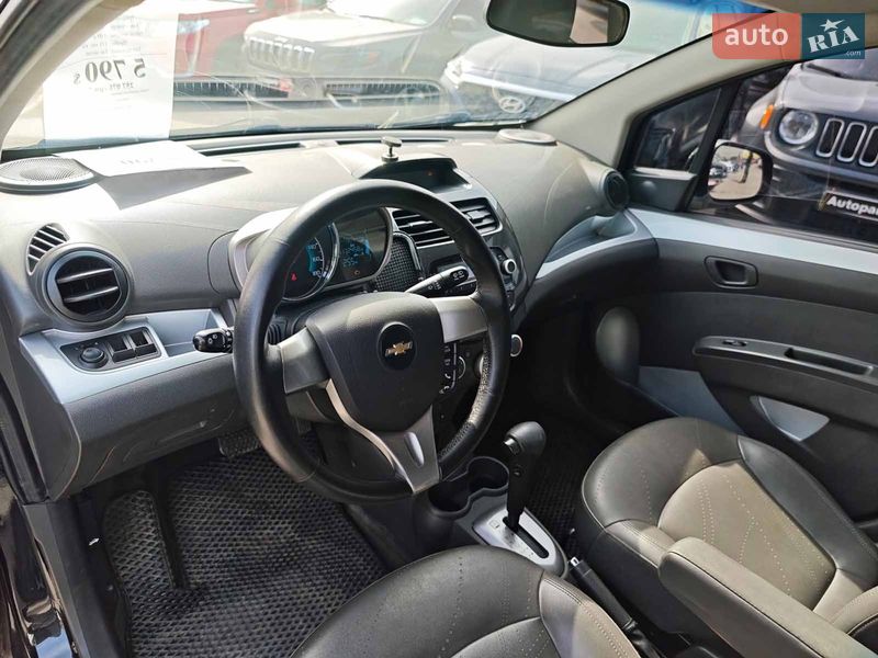 Хэтчбек Chevrolet Spark 2014 в Харькове