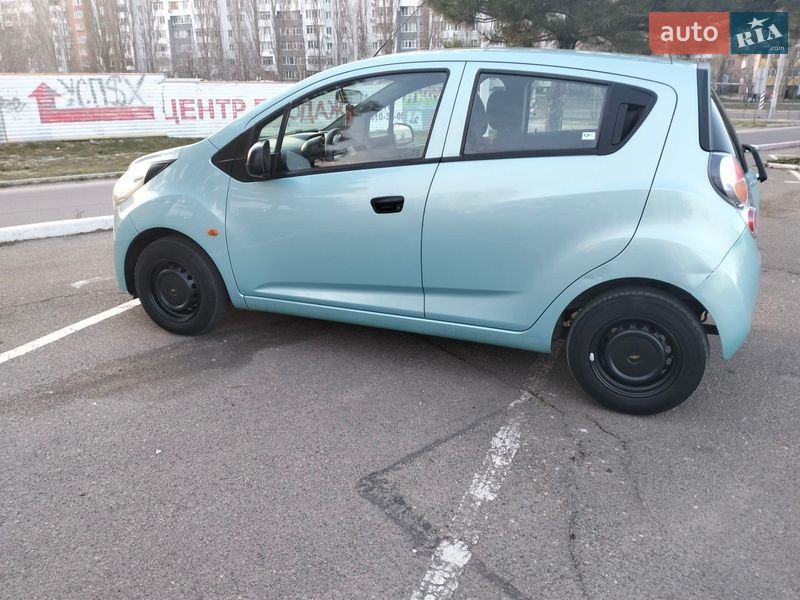 Хэтчбек Chevrolet Spark 2010 в Николаеве