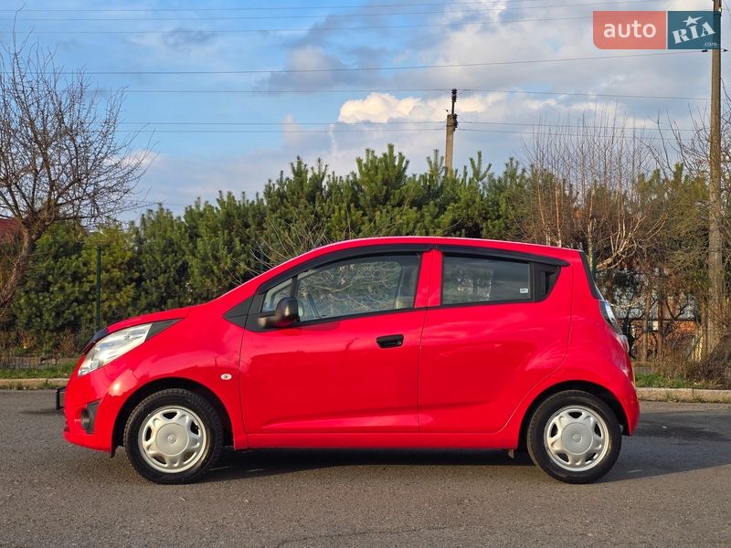 Хэтчбек Chevrolet Spark 2012 в Хмельницком