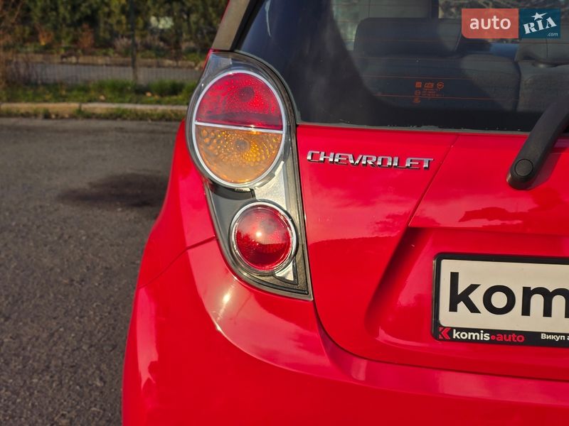 Хэтчбек Chevrolet Spark 2012 в Хмельницком