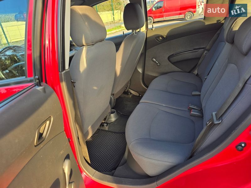 Хэтчбек Chevrolet Spark 2012 в Хмельницком