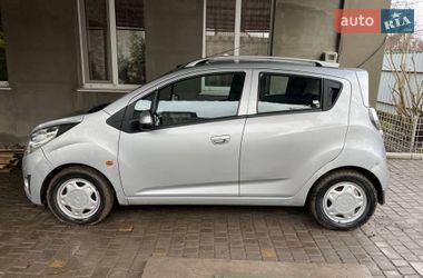 Хетчбек Chevrolet Spark 2010 в Синельниковому