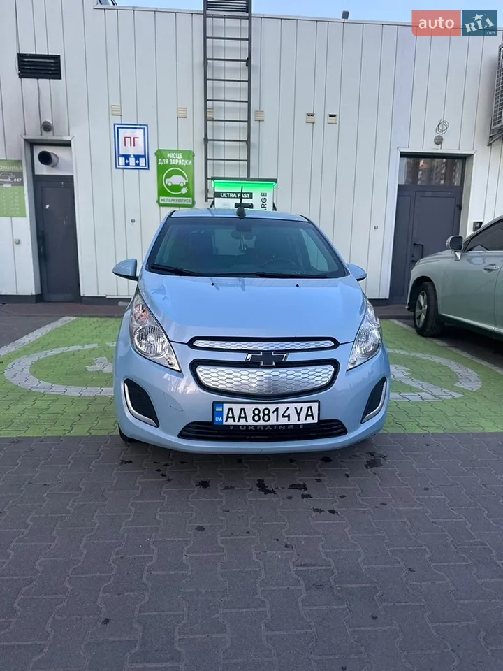 2016 Chevrolet Spark - мініатюра 24