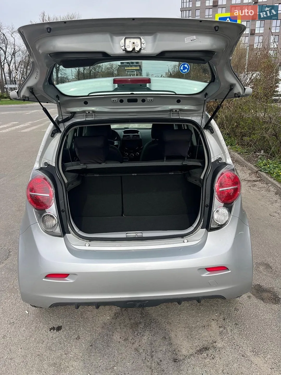 2014 Chevrolet Spark - мініатюра 10