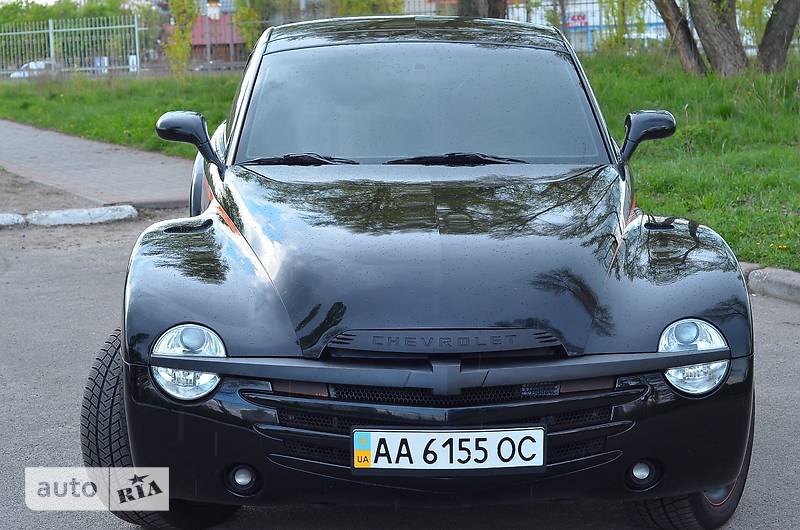 Кабриолет Chevrolet SSR 2004 в 