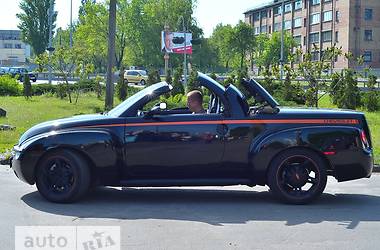 Кабриолет Chevrolet SSR 2004 в 