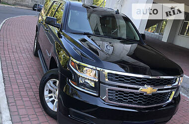 Внедорожник / Кроссовер Chevrolet Suburban 2015 в Одессе