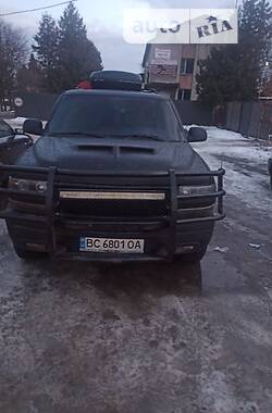 Внедорожник / Кроссовер Chevrolet Suburban 2001 в Львове