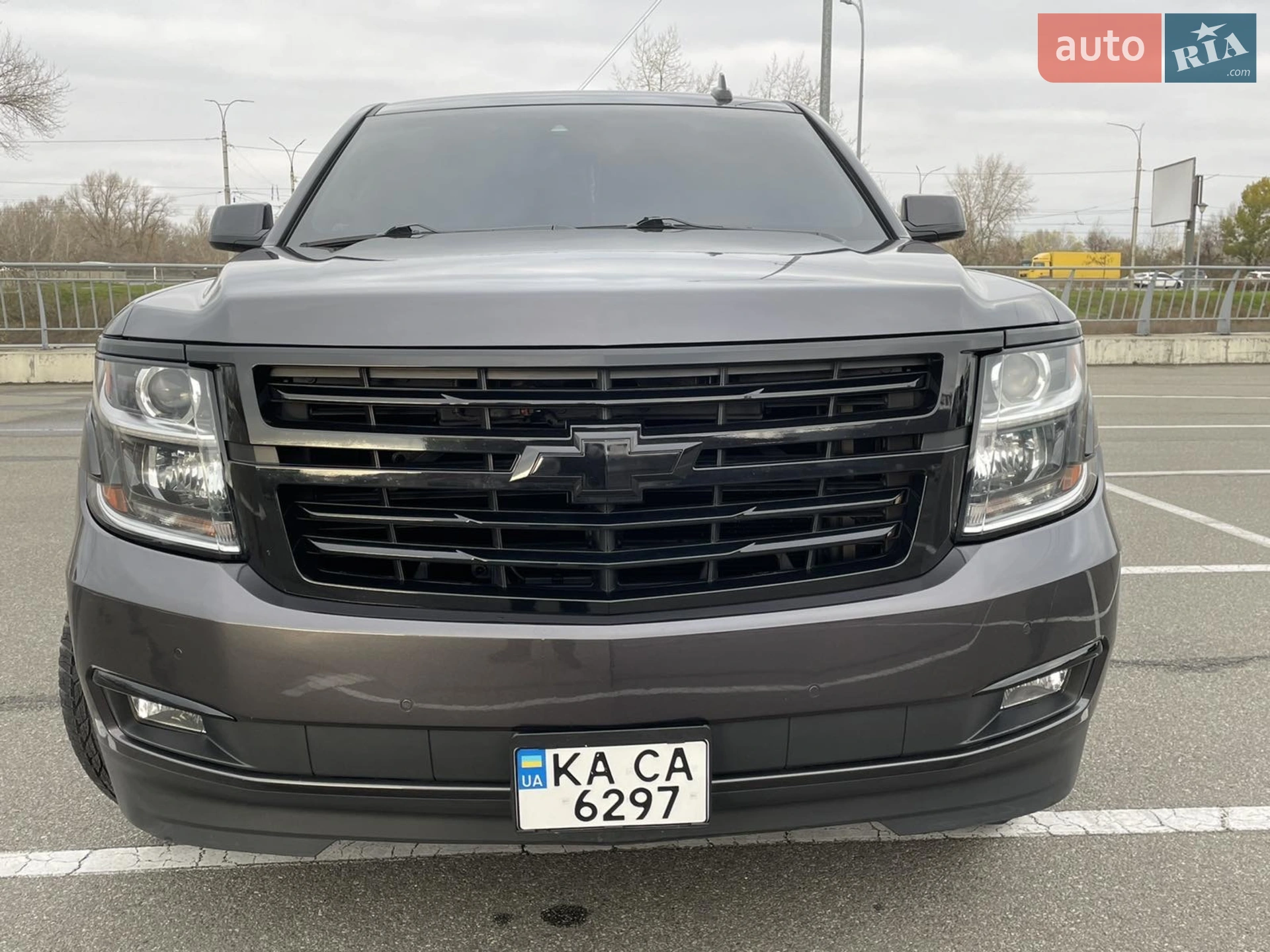 2017 Chevrolet Suburban - мініатюра 2