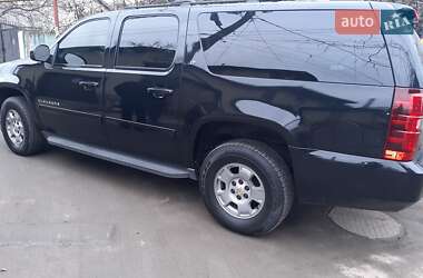 Позашляховик / Кросовер Chevrolet Suburban 2012 в Одесі
