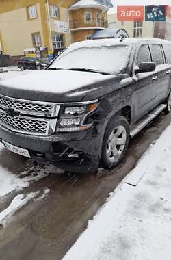 Внедорожник / Кроссовер Chevrolet Suburban 2017 в Ровно