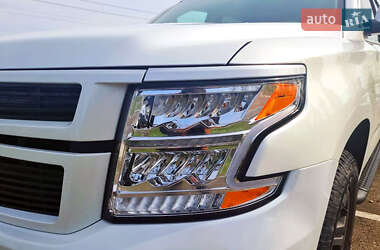 Внедорожник / Кроссовер Chevrolet Suburban 2017 в Киеве