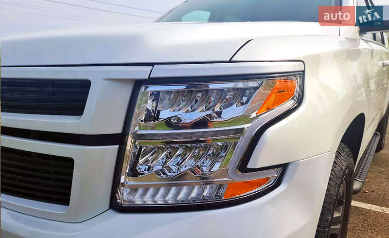 Внедорожник / Кроссовер Chevrolet Suburban 2017 в Киеве фото 10 Внедорожник / Кроссовер Chevrolet Suburban 2017 в Киеве