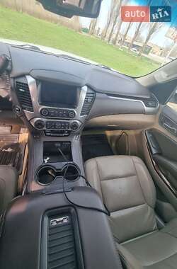 Внедорожник / Кроссовер Chevrolet Suburban 2017 в Киеве