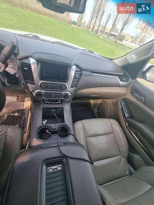 Внедорожник / Кроссовер Chevrolet Suburban 2017 в Киеве фото 33 Внедорожник / Кроссовер Chevrolet Suburban 2017 в Киеве