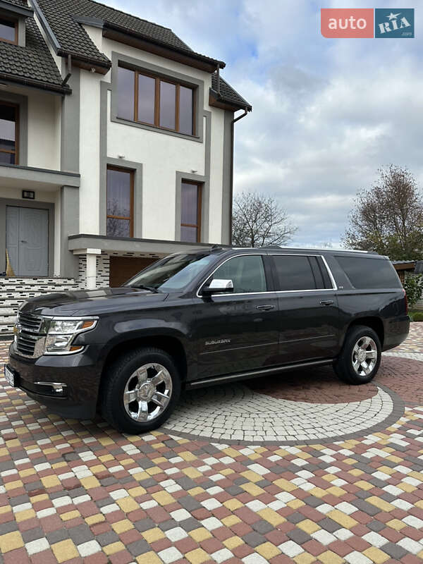 Внедорожник / Кроссовер Chevrolet Suburban 2015 в Калуше