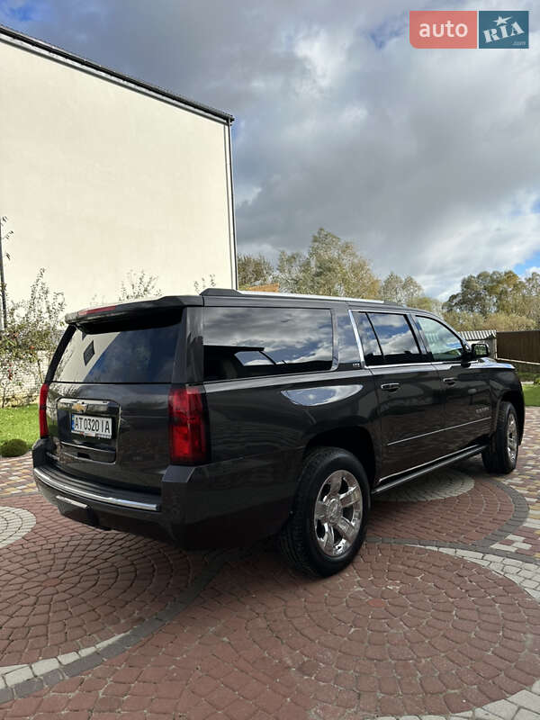 Внедорожник / Кроссовер Chevrolet Suburban 2015 в Калуше