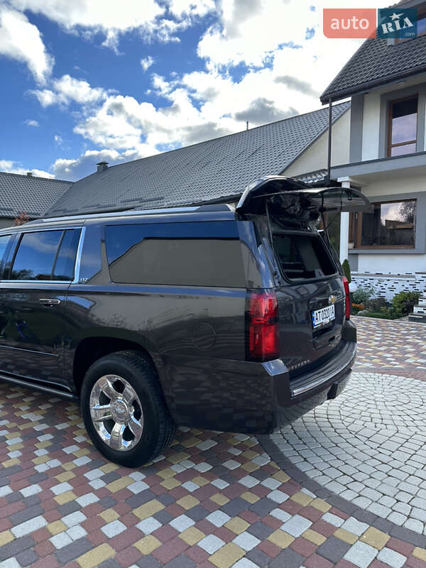 Внедорожник / Кроссовер Chevrolet Suburban 2015 в Калуше