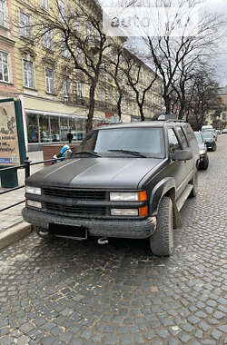 Бронированный автомобиль Chevrolet Suburban 1998 в Киеве