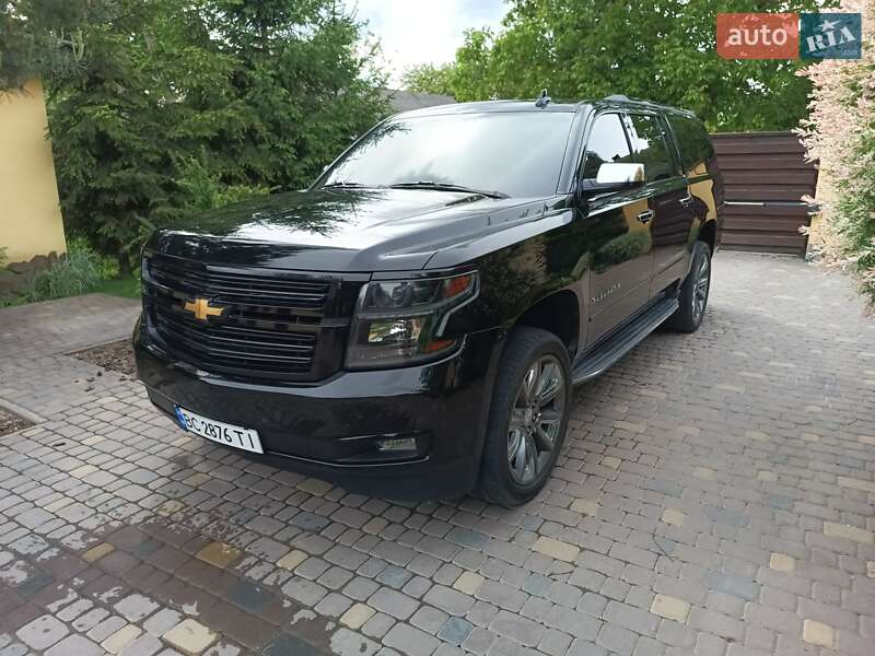 Позашляховик / Кросовер Chevrolet Suburban 2015 в Львові