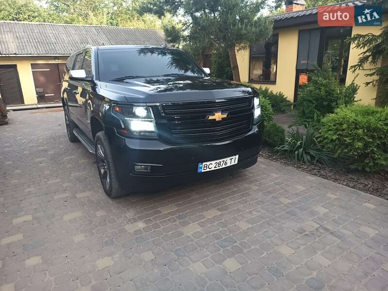 Позашляховик / Кросовер Chevrolet Suburban 2015 в Львові