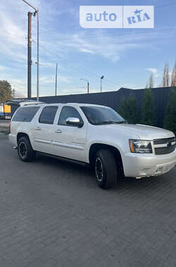 Позашляховик / Кросовер Chevrolet Suburban 2009 в Черкасах