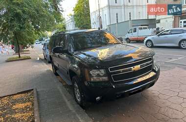 Позашляховик / Кросовер Chevrolet Suburban 2012 в Одесі